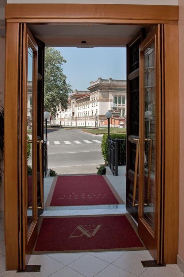 סלסומאג'יורה טרמה Albergo Vittoria מראה חיצוני תמונה