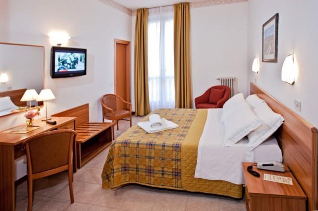 סלסומאג'יורה טרמה Albergo Vittoria מראה חיצוני תמונה